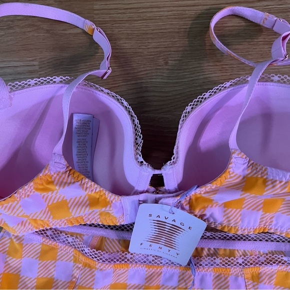 NWT SavageXFenty SET | gingham remix balconette + Brazilian w/garters, 34dd & m​ - Picture 3 of 8